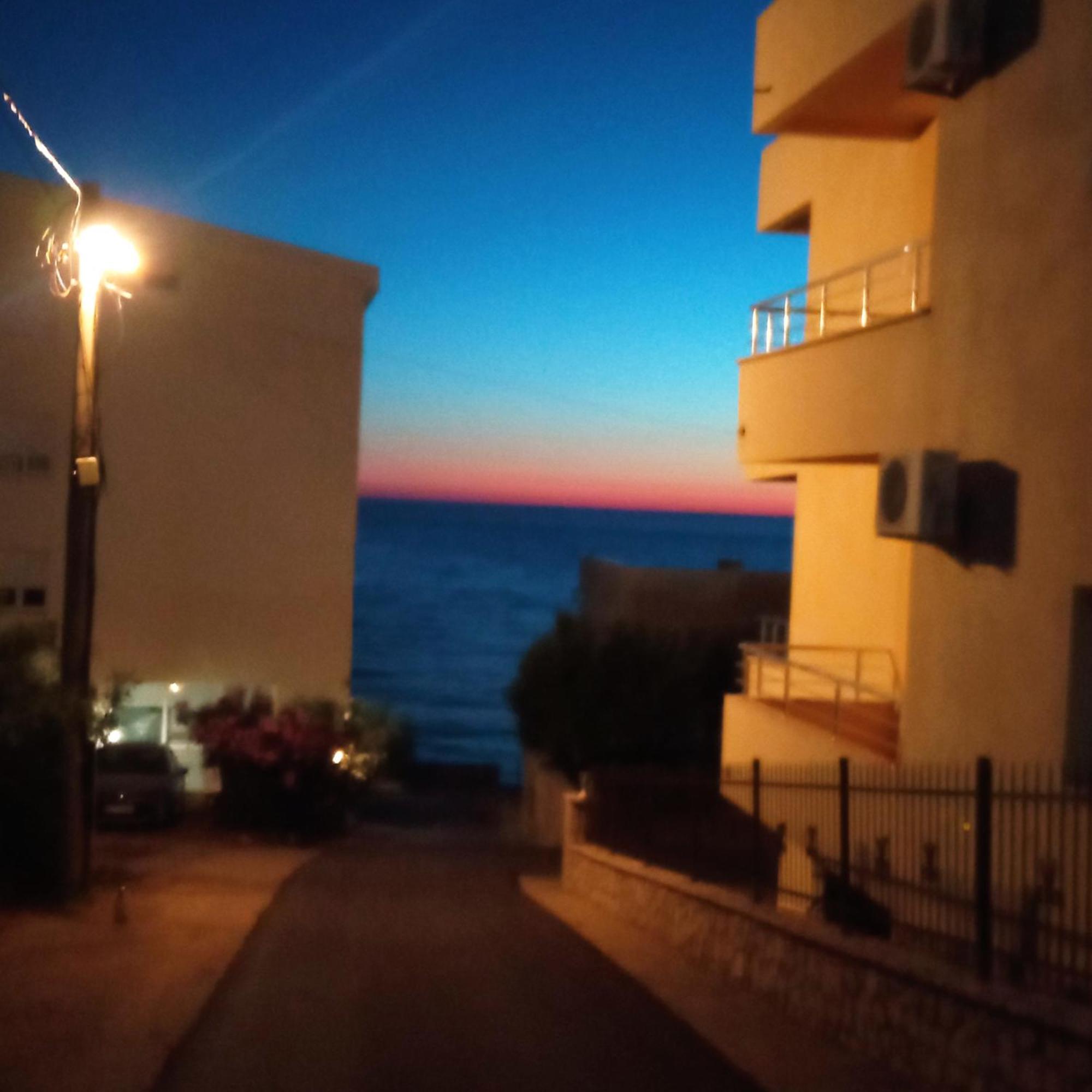 Lux Sea Apartment *